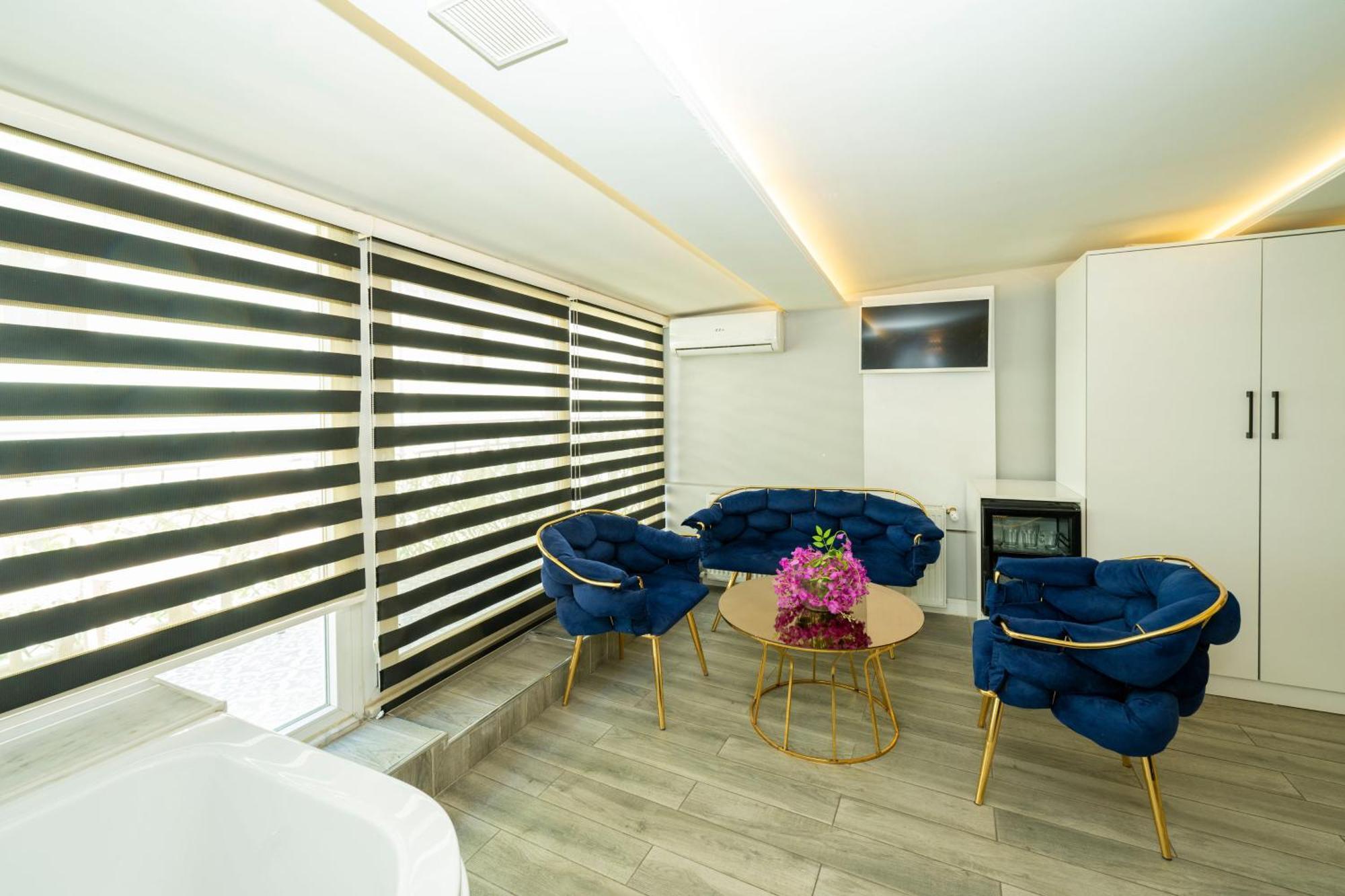 Luce Suites Taksim Istanbul Exterior photo